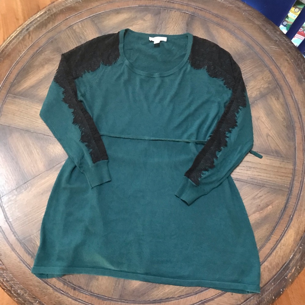 Motherhood Maternity Teal & Blk lace sweater sz L